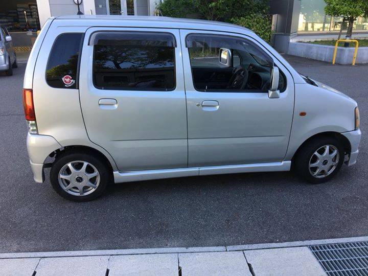 Grey Suzuki RWagon 1